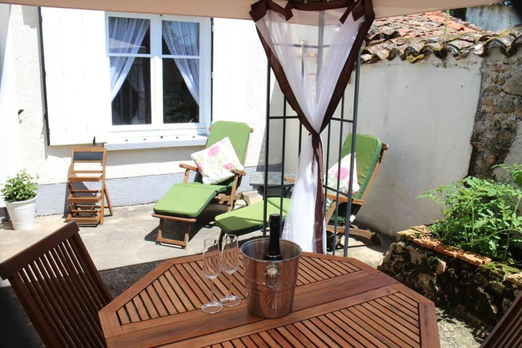 Belle Vue Villa Le Dorat Eksteriør billede